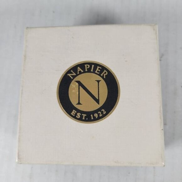 Napier Silver Tone Faux Pearl Wreath Classic Feminine Grannycore Brooch - Picture 2 of 2